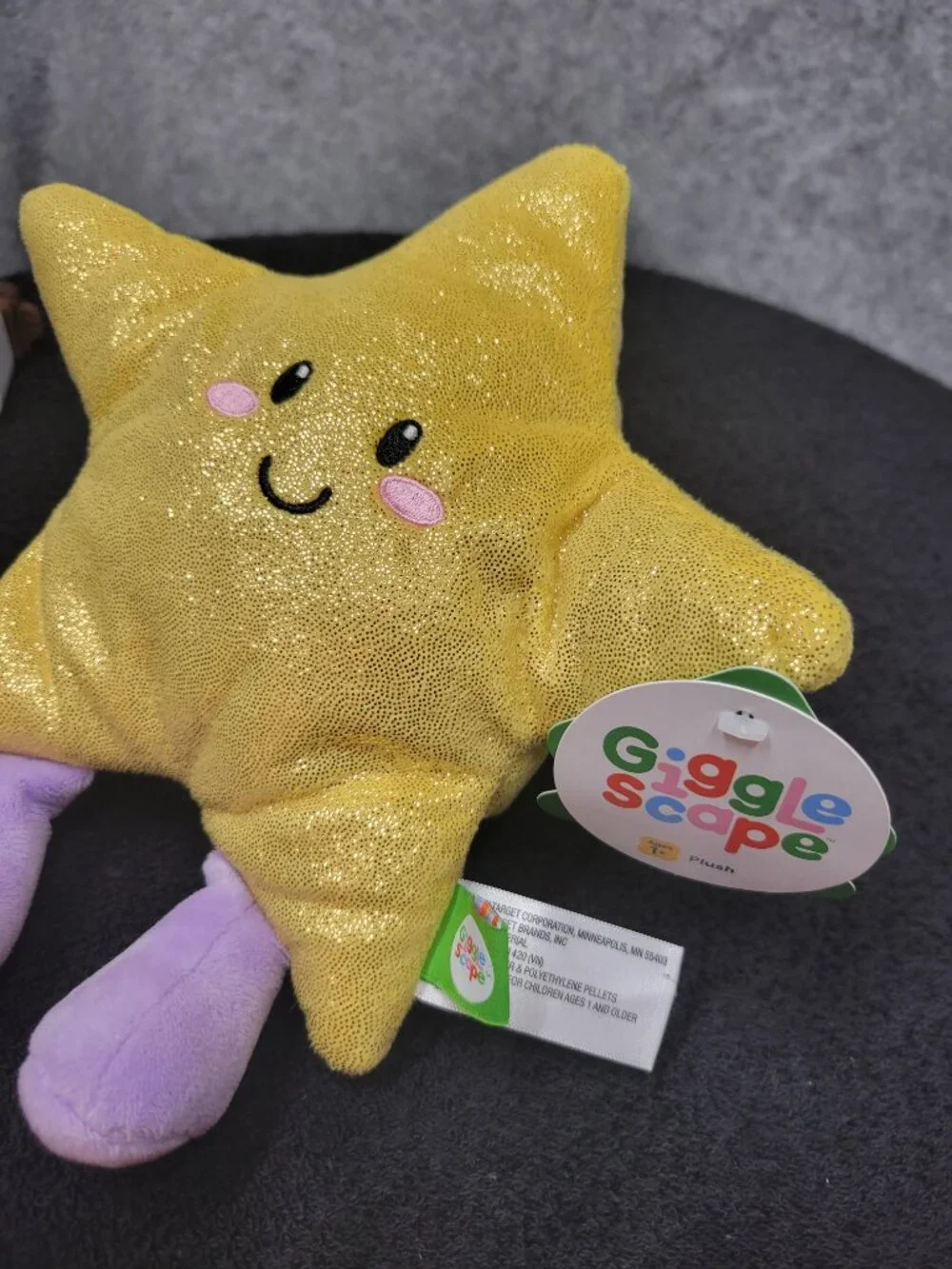 Gigglescape star shaped stuffed animal new with tags